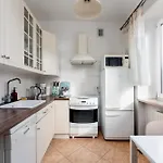 Apartment Grzegorzki Spacious By Bookinghost