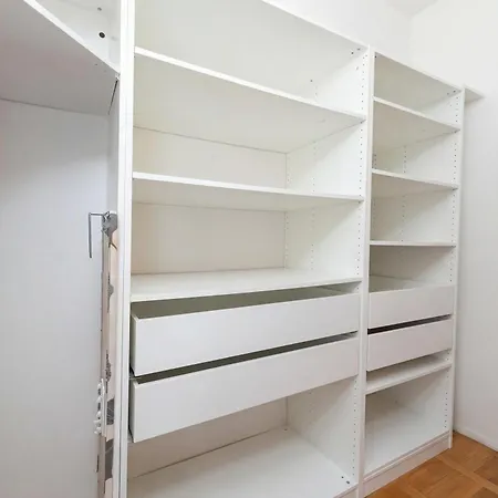 Grzegorzki Spacious By Bookinghost Lägenhet Kraków